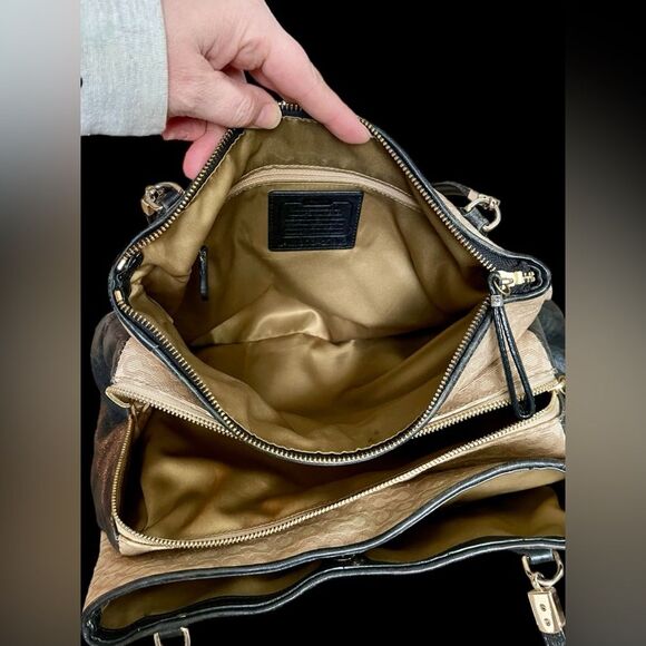 Coach Signature Madison Cafe Carryall - Picture 10 of 16